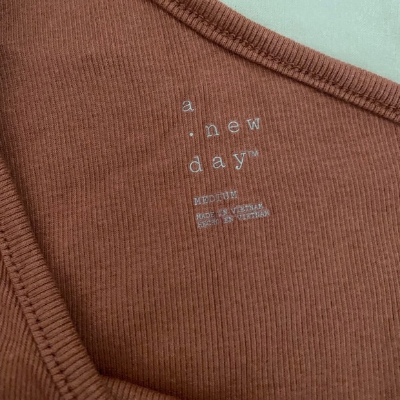 Target one-shoulder top - Picture 3 of 3